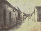 Esquina de las calles Ambrosio Plaza y Real, frente a la Plaza Bolívar de Guarenas, década de 1940. La calle Ambrosio Plaza podría considerarse una calle prima de Guarenas.