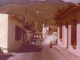 Calle Ambrosio Plaza, Guarenas, año 1978. Al fondo, esquina de la calle Colón.