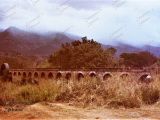 Noria, acueducto y acequia de la Hacienda La Concepción, Guarenas, década 1970.