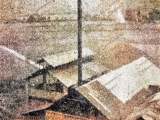 Ingenio de trapiche con máquina de vapor de la Hacienda Casarapa de Guarenas. Fotografía tomada desde el altozano en la década 1930. Se observan las tres estructuras techadas y la chimenea de expulsión. Al fondo se observa la línea de vegetación que seguía el curso del río Caucagua, hoy río Guarenas paralelo a la Av. Intercomunal.