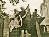 Carnavales de Guarenas, calle Ambrosio Plaza, año 1960..Al fondo Catedral Nuestra Señora de Copacabana
