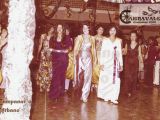 Paseo de la Reina del Carnaval 1971 junto a su Corte y antes de su coronación. Escuela Estadal Simón Rodríguez de Guarenas. Color original.