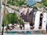 Casa de la Comandancia de la Policía, calle Ambrosio Plaza de Guarenas, año 1967. Una de sus habitaciones fue destruida por el terremoto del 29 de julio de 1967. Fotografía cortesía de Jesús Azcona. Fotografía restaurada y coloreada digitalmente por Campanario urbano.