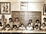Propietario: Rosa Cosenza / Argenis Talavera. 
Lugar: Biblioteca Escolar "Maestro Félix Eduardo Acuña Ruiz", Escuela Estadal Concentrada "Simón Rodríguez", Guarenas, Edo. Miranda. 
Captura: Década de 1970. 
Comentario: Buenos Lectores del 3er. Grado "C".