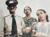 Andrés Rosendo Armas (30/11/1896-26/02/1971), vistiendo su uniforme de cartero, junto a la Señora Magdalena Lozano y su hija Carmen Santiaga Armas.