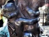 Escultura de Amorcillos en la fuente de la Plaza La Candelaria de Guarenas, del escultor Emile Antoine Durenne, elaborado entre 1880 y 1885. Fotografía del 1ro. de febrero de 2021.