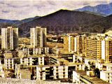 Urbanización 27 de Febrero (antes Menca de Leoni), año 1979. Vista de la Segunda Avenida y de la Av. Intercomunal.