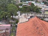 Detalle de la azotea donde reposaba el antiguo campanario frontal de la Iglesia Nuestra Señora de Copacabana de Guarenas, el cual fue demolido para colocar el ático simulado sobre la cornisa de la fachada. Octubre 2020.