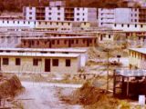 Construcción del Sector 2 de la Urbanización Manuel Martínez Manuel (Trapichito). Al fondo los bloques 1 al 4. Guarenas, año 1971.