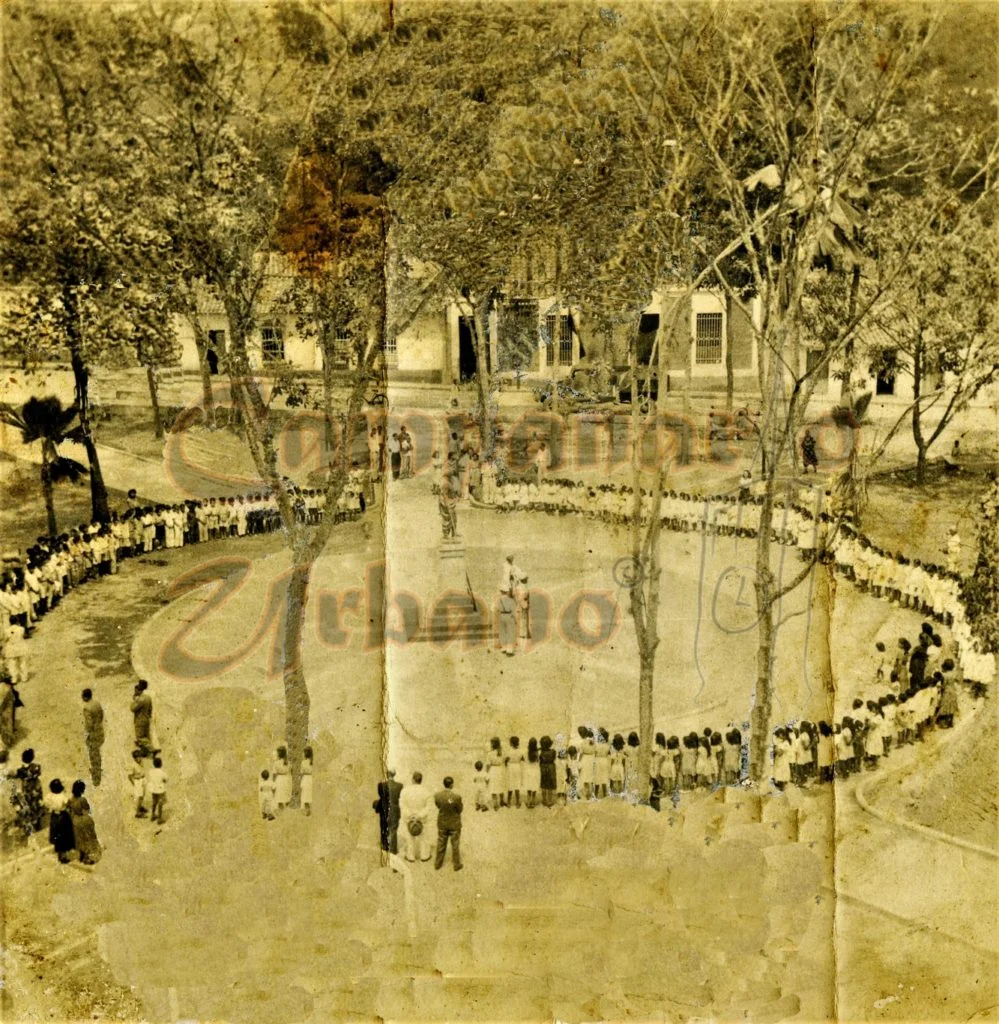 Plaza Bolívar – Segunda Parte