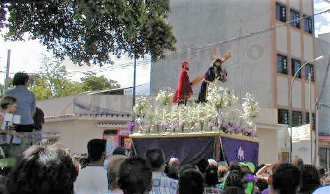 Procesión del Nazareno de Guarenas, Plaza La Candelaria, Guarenas, Edo. Miranda, año 2000