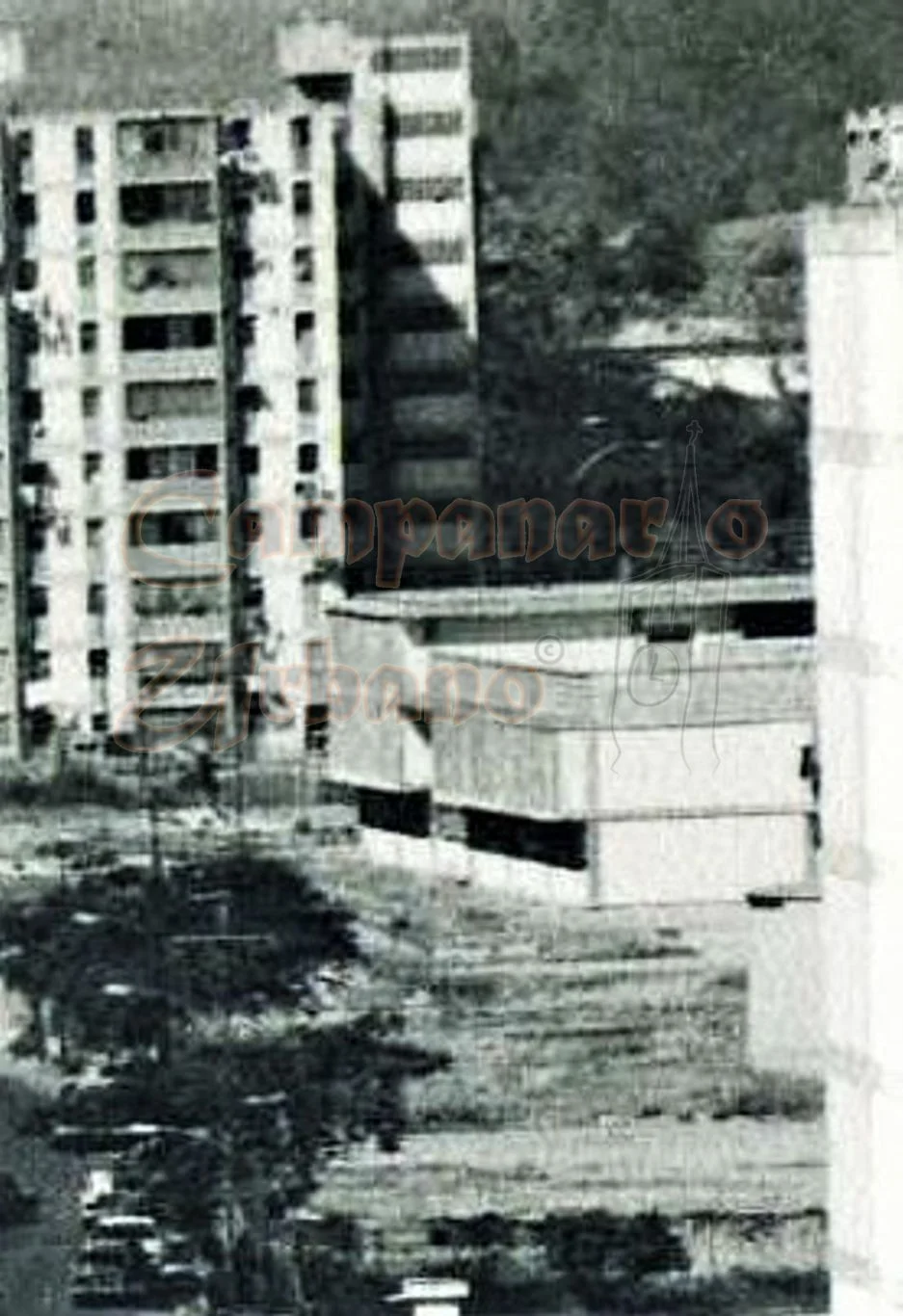 Construcción del Liceo Antonio María Piñate, Urbanización 27 de Febrero (antes Menca de Leoni), Guarenas, año 1979.