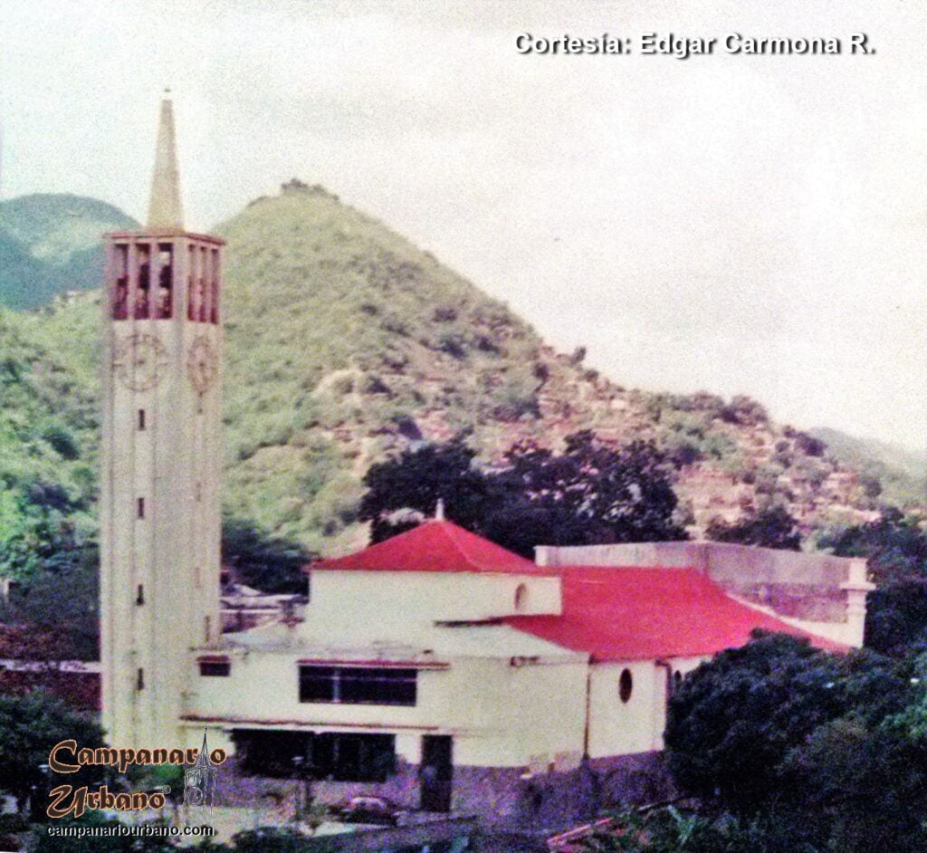 Propietario: Edgar Carmona R. Fecha de captura: Julio 1996. Lugar: Catedral de Nuestra Señora de La Copacabana. Comentario: Fotografóa tomada desde el Conjunto Residencial Alef.