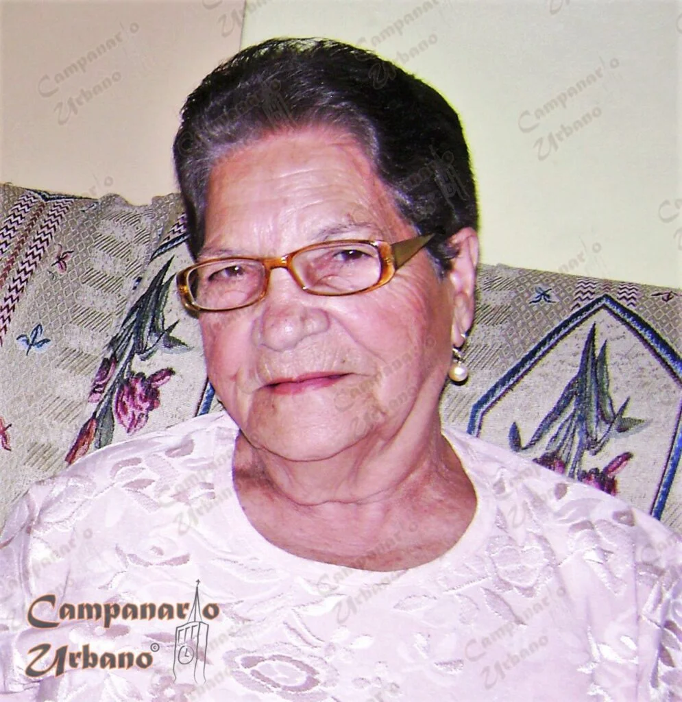 Propietario: Yanett García. Captura: Año 2008. Personaje: Francisca (Panchita) Arocha. Comentario: Enfermera del Hospital Francisco R. García de Guarenas desde 1945 hasta 1976.