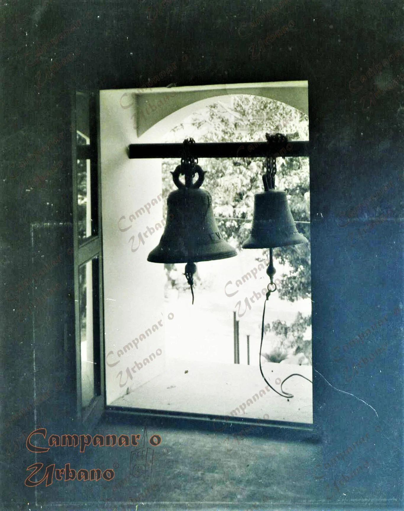 Campanas de la Iglesia La Candelaria de Guarenas, inicio década 1980