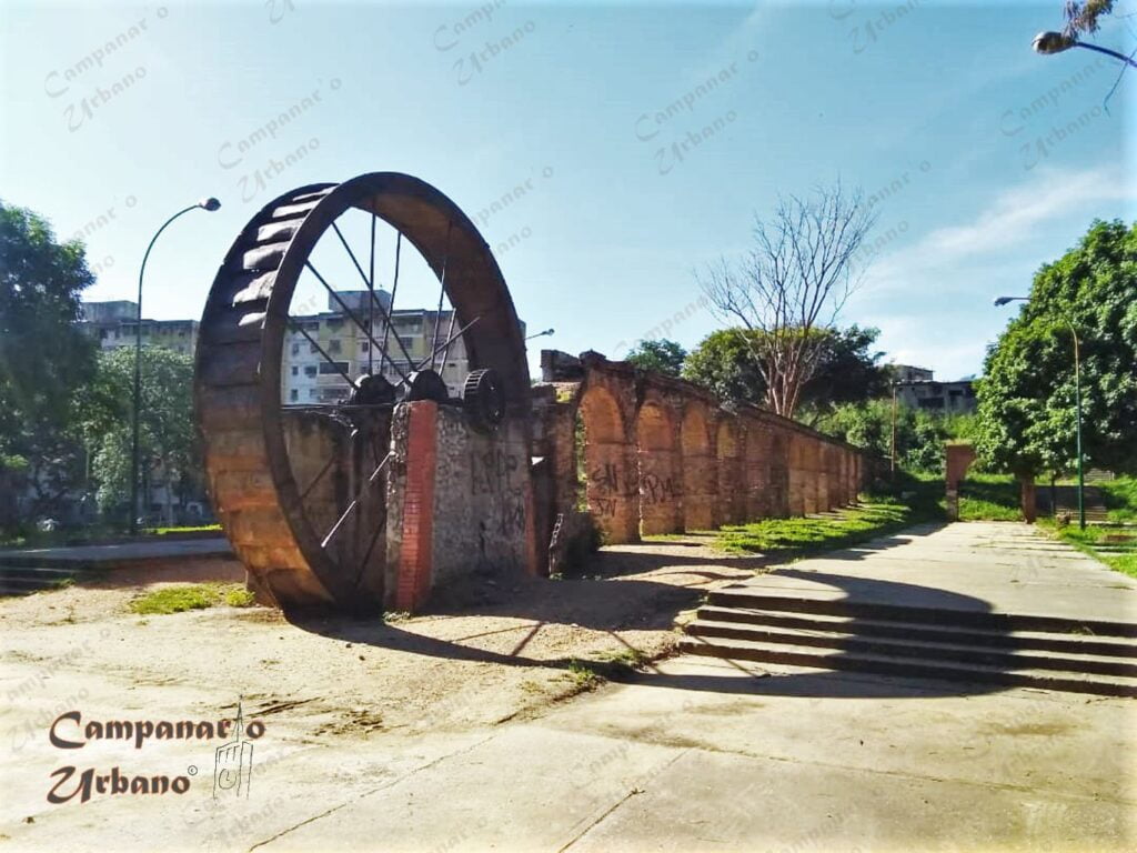 Noria, acueducto y acequia de la Hacienda La Concepción, Guarenas, octubre de 2020.