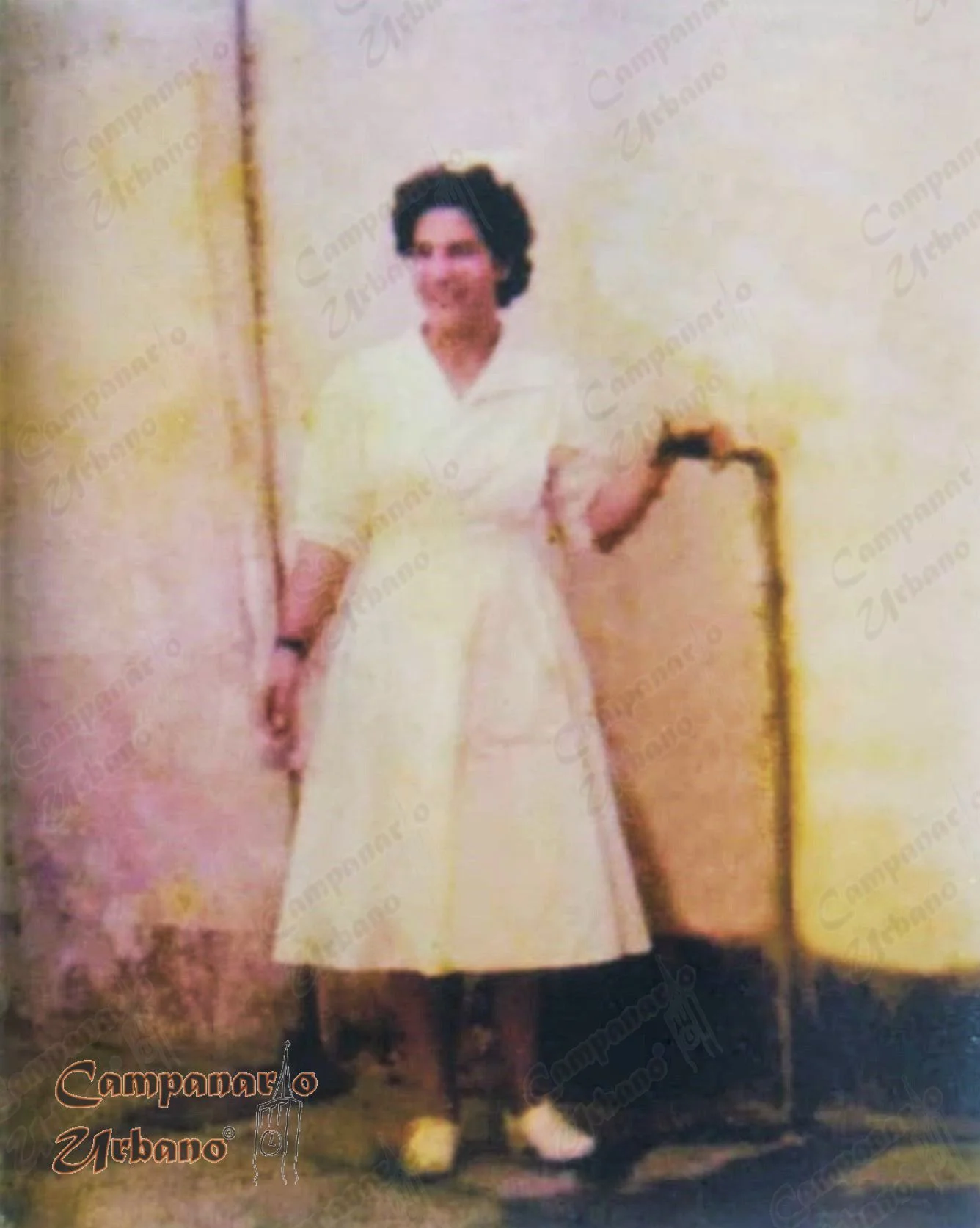 Francisca Arocha (Panchita), inicio década de 1950. Fotografía restaurada y coloreada digitalmente por Campanario Urbano.