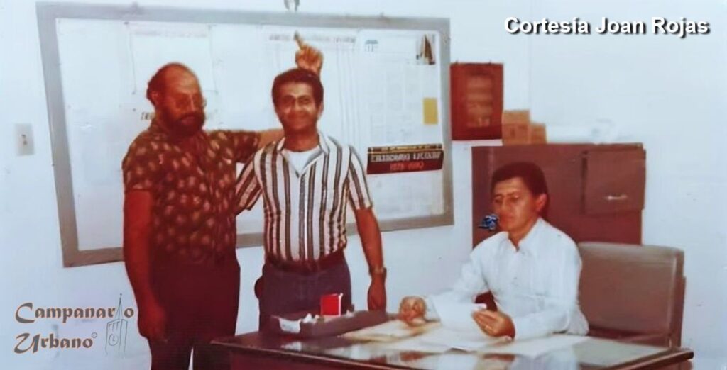 Profesor Antonio José Rojas (centro) junto a colegas de la Escuela Técnica Industrial Rubén González de Guarenas.