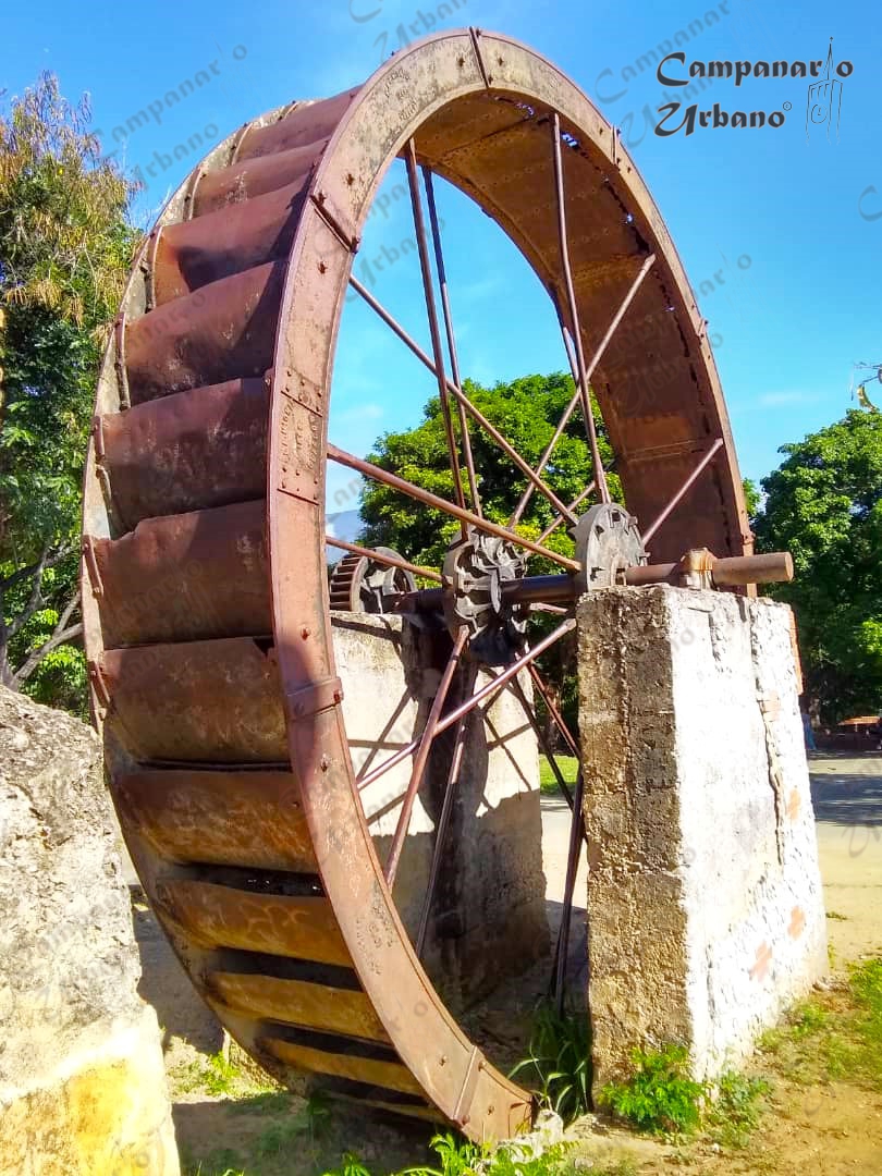 Noria del ingenio azucarero de la antigua Hacienda la Concepción. El corazón mecánico de Guarenas.